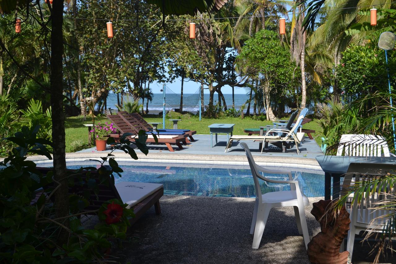 Chalet Y Cabinas Hibiscus Cahuita Esterno foto