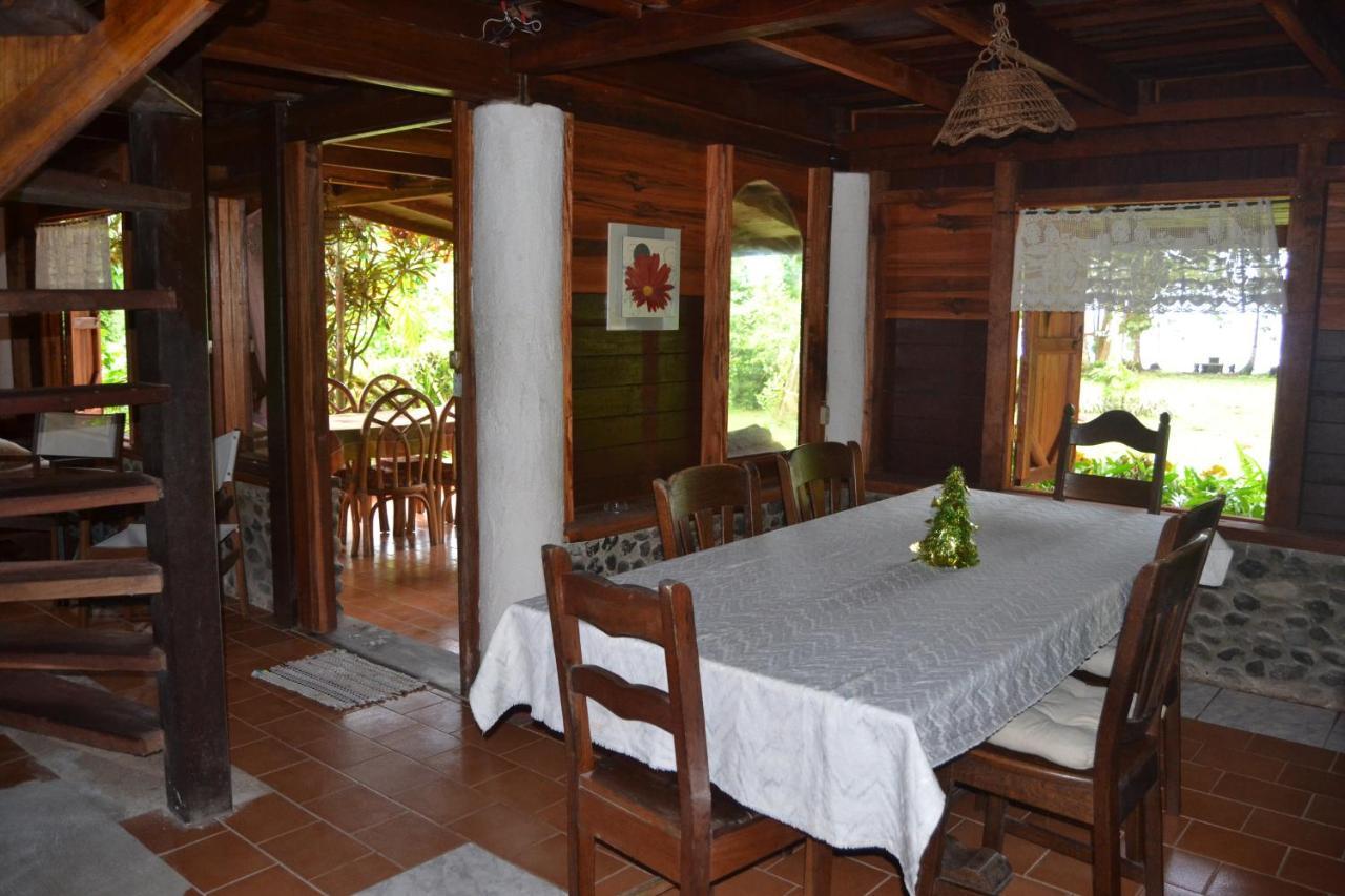 Chalet Y Cabinas Hibiscus Cahuita Esterno foto